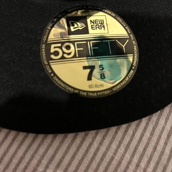 rare fitted hats - Picture 8 of 8